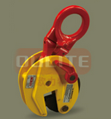 為了安全，去除鋼板鉗身上的污垢死角